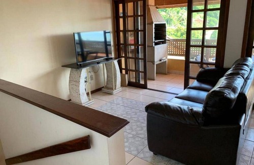 Praia Deserta House | 180 m² House ∙ 3 bedrooms ∙ 8 guests