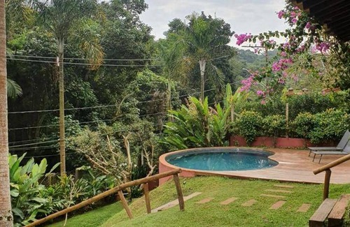 Carapicuiba House | 260 m² House ∙ 4 bedrooms ∙ 9 guests