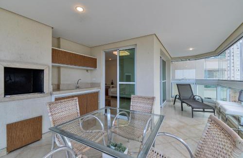 Balneario Cidade Atlantica Apartment | 3 Suites Churrasqueira Varanda Gourmet