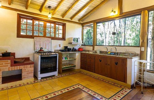 Campos do Jordao House | 300 m² House ∙ 4 bedrooms ∙ 11 guests