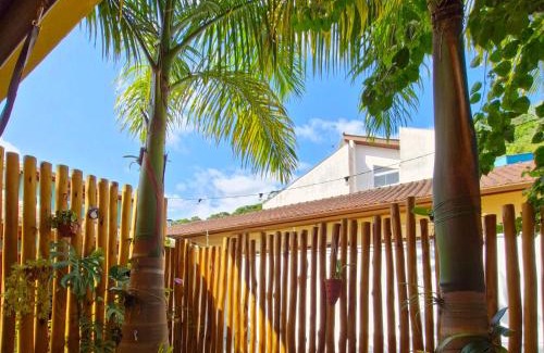 Caraguatatuba House | A VER O MAR SUÍTES COCANHA