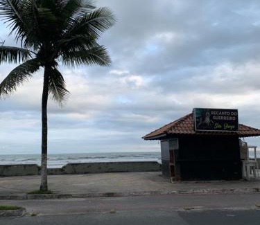 Mongagua Apartment | Apartamento Duplex frente para o mar