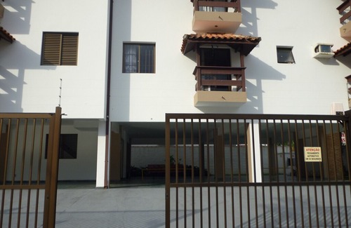 Barra da Lagoa Apartment | Apartamento no Melhor Ponto de Ubatuba - 2 suite