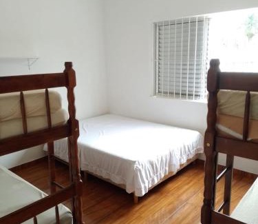 Praia Grande Apartment | Apartamento para até 10 pessoas e 2 vagas de garagem a 4 quadras Praia Grande - Ubatuba-SP