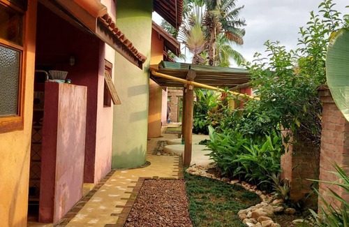 Morada da Praia House | Beach house in Boraceia within the Morada da Praia condominium. Complete structure