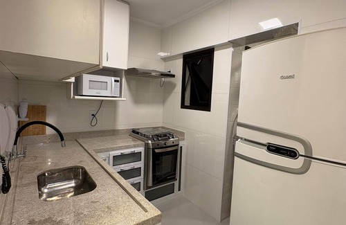 Prainha Apartment | Beachfront Apartment in Martim de Sá Beach, Caraguatatuba, for up to 8 people.
