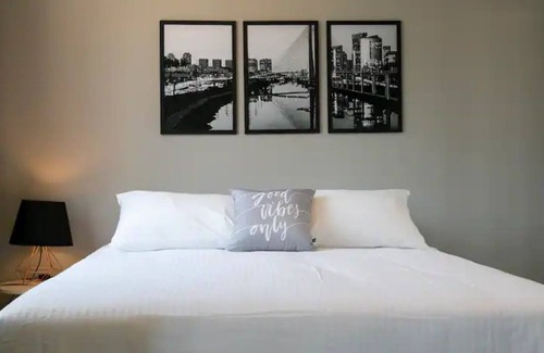 Alphaville Industrial Apartment | Style Studio @ Alphaville | WiFi | Daily Cleaning