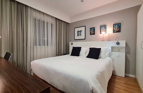 Alphaville Industrial Apartment | Modern flat with wifi+1 space Alphaville Industrial