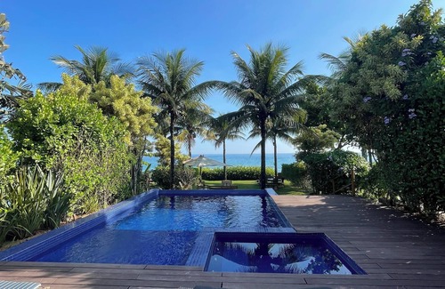Maresias House | Cozy property right on the sand - Maresias Beach Available New Year's Eve
