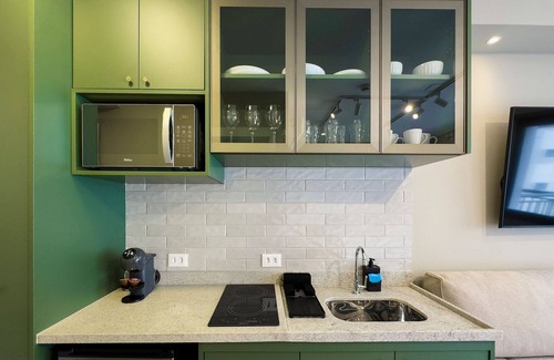 Santo Amaro House | Brooklin Studio: US Consulate & Racetrack