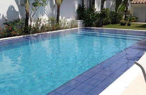 Balneario Praia do Pernambuco House | Casa com piscina em Pernambuco guaruja