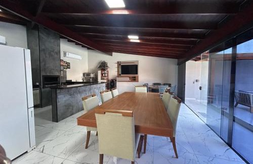 Jardim Britania House | Casa Coral