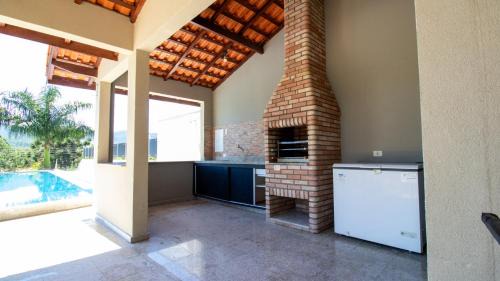 Jardim Shangri-La House | Chacara aconchegante em Atibaia com area de lazer!