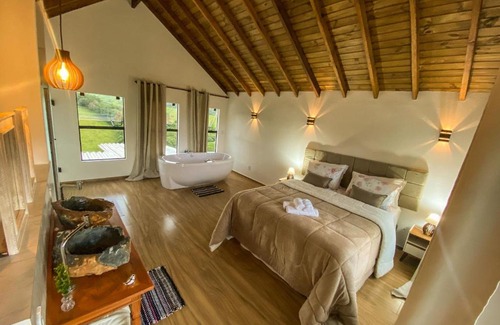 Cunha Ski Chalet | Chalé duplex super luxo