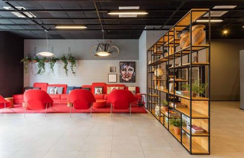 Alphaville Industrial Apartment | Charlie Alphaville