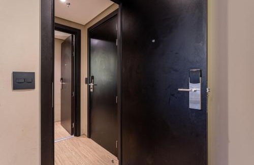 Alphaville Industrial Apartment | Charlie Alphaville
