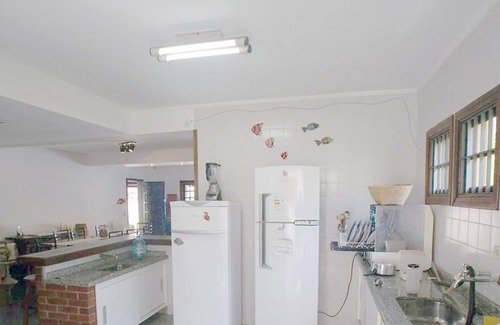 Juquehy House | COMFORTABLE AND EQUIPPED HOUSE NEAR THE CENTER AND THE BEACH - 4 BEDROOMS (2 SUITES)