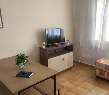 Vila Julia Apartment | Confortavel Apartamento na Enseada - Guaruja