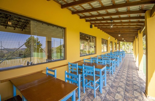Paruru Cottage | Country house/family and corporate events.