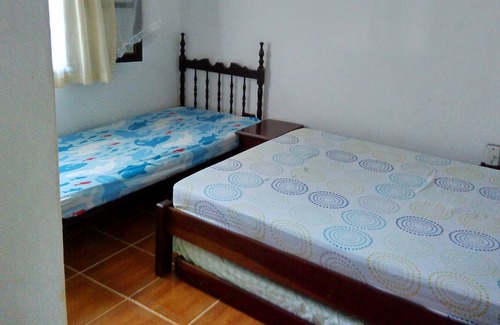 Jardim Capricornio House | House 3 bedrooms 03 bathrooms 100m from the beach in Caraguá. - 2 suites