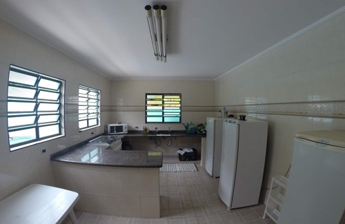 Balneario Mogiano House | House comfortably Tropical Condo * Pool * Gourmet * Esp 15 people