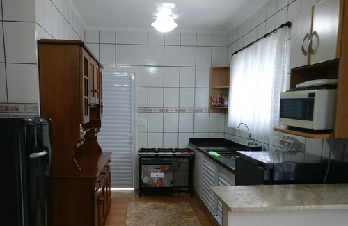 Bertioga House | HOUSE JD ARE LOURENCE POOL AIR KITCHEN BEACH CABLE TV