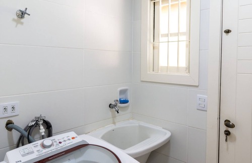 Juquehy House | JUQUEHY, Private Pool, 2 parking spaces, Wi-Fi -Route with Security