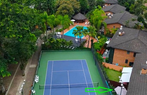 Juquehy Condo | Juquehy Sea Front Condominium 102: best location on the beach
