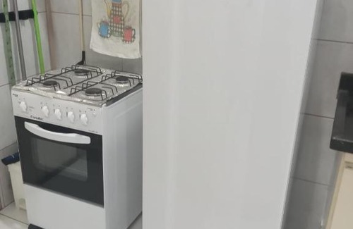 Guilhermina Apartment | Kit Linda