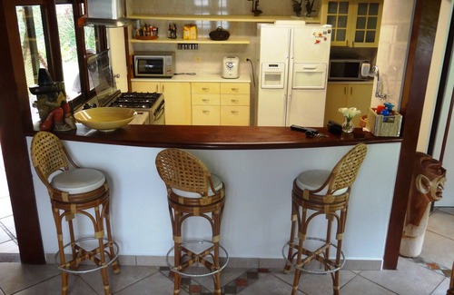 Maresias House | Maresias in Corner Moreira - Foot in the sand in spectacular gated community!