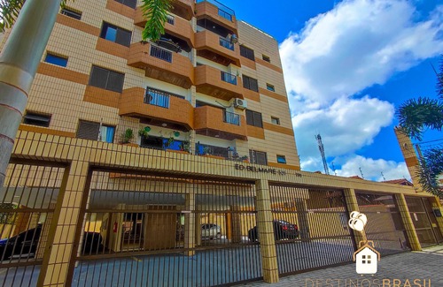 Jardim Sao Miguel Apartment | Phenomenal Apartment 4 min Praia Enseada | Linen, TV and Wi-Fi