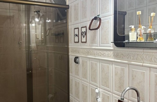 Centro Apartment | Serene 3-bedroom apartment with WiFi in Centro Guarujá