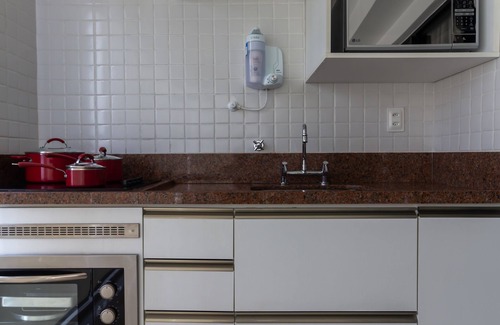 Republica Apartment | Space & Comfort in the Center 600MB Fiber Internet and Garage