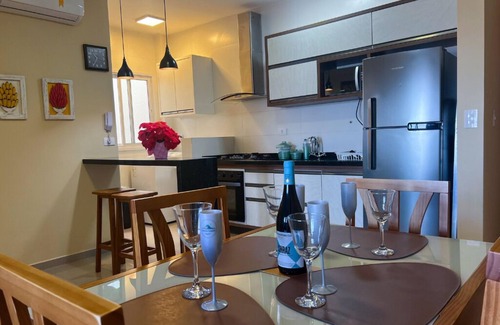 Toninhas Apartment | Wonderful sea view, two covered parking spaces, we have other options.