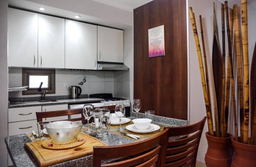 Santa Fe Apartment | 1 BedRoom Super comfy Modern Bright with Parking, AC. Double Glass Window