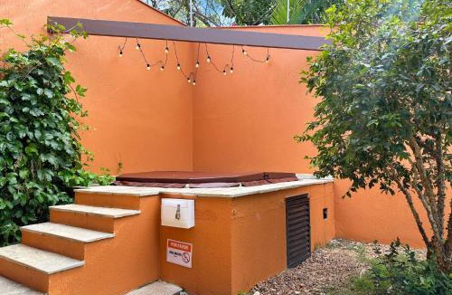 Guaruja House | 1 Suite - 200m do mar - Churrasqueira - Jacuzzi - Ar condicionado