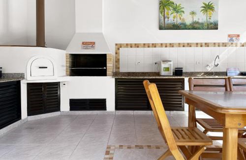 Guaruja House | 1 Suite - 200m do mar - Churrasqueira - Jacuzzi - Ar condicionado