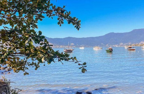 Praia da Enseada Bed & Breakfast | 100 m² Bed and breakfast ∙ 2 bedrooms ∙ 6 guests