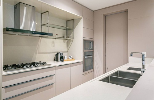 Ponta das Canas Apartment | 100m from beach | 3 suites | Barbecue area #CHA17