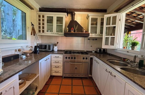 Fatima Apartment | 17-Acre Country House with Pool and Jacuzzi