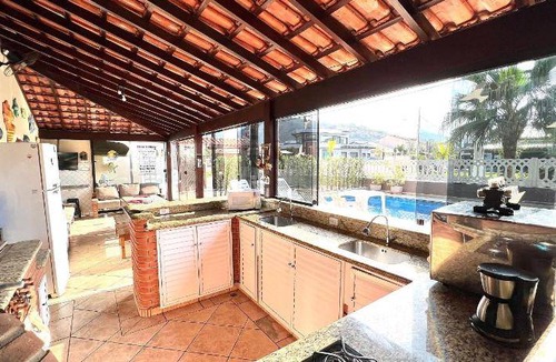 Caraguatatuba House | 180 m² House ∙ 3 bedrooms ∙ 10 guests