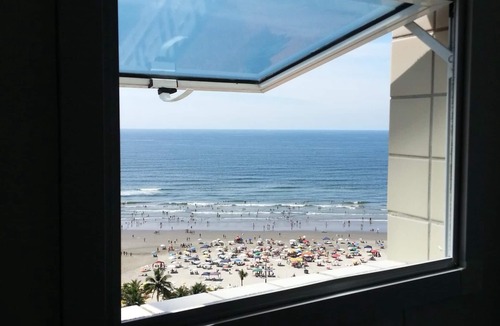Vila Assuncao Apartment | 2 Bedroom Apartment, 1Min from the BEACH, SACADE w/BBQ and Wifi