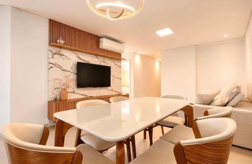Porto Belo Apartment | 2-Bedroom Apartment with Ocean View in Perequê Porto Belo AT009