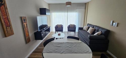 Belen de Escobar Apartment | 2 habitaciones 45mtrs en centro con balcón y garaje
