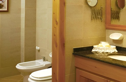 San Carlos de Bariloche Hotel | 2 Scenic Stays with Free Breakfast, Indoor Pool Access & Near Cerro Otto