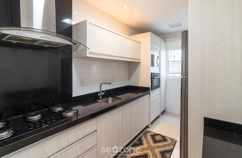 Andorinha Apartment | 2-Suite Apt w/BBQ 550m from the Beach EBF0702