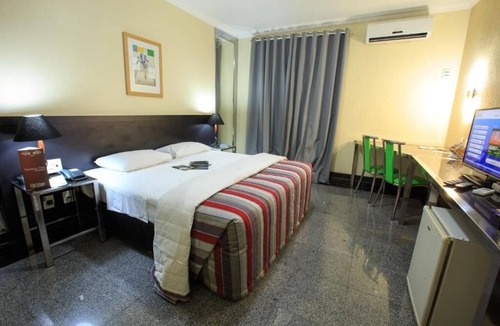 Adrianopolis Hotel | 2 Units w/Onsite Pool Access | Free-Breakfast | Parque Municipal do Idoso-0.8mi