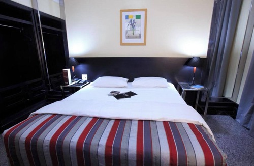 Adrianopolis Hotel | 2 Units w/Onsite Pool Access | Free-Breakfast | Parque Municipal do Idoso-0.8mi
