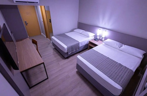 Centro Hotel | 2 Units w/Standard Beds | Pets Are Allowed | Near Norte Shopping - 3.9 Mi