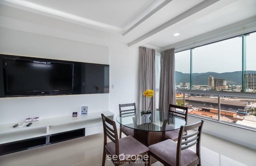 Andorinha Apartment | 2BR Apt with BBQ in Meia Praia MLO0601